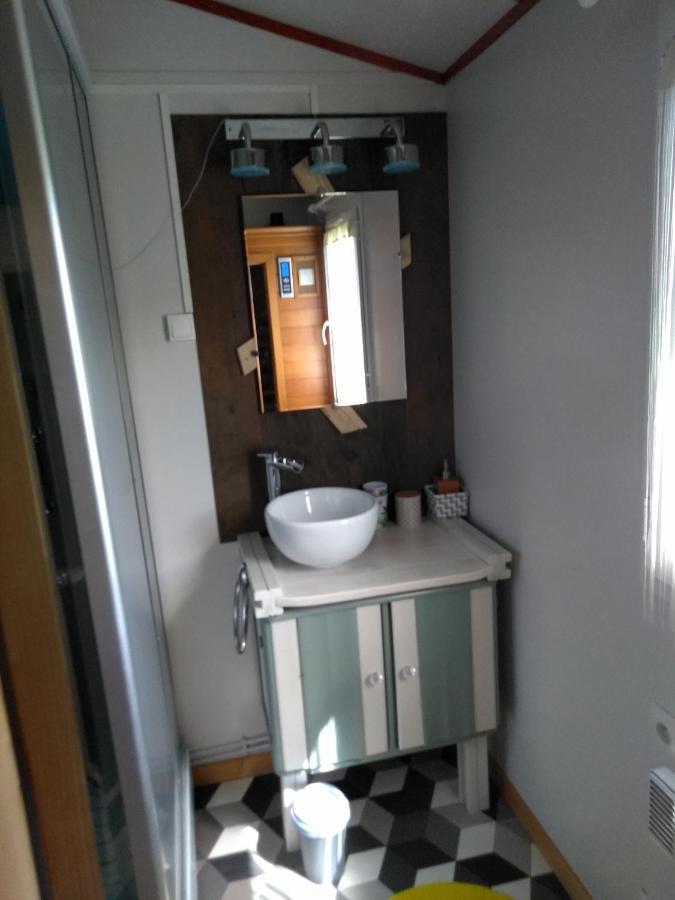 Le Haut Village Chambre D'Hotes Mobi-Loft Cosy Sauna ,Douche ,Chromotherapie Arrest Exterior photo
