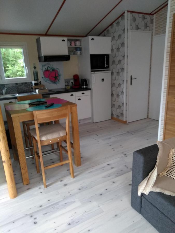 Le Haut Village Chambre D'Hotes Mobi-Loft Cosy Sauna ,Douche ,Chromotherapie Arrest Exterior photo